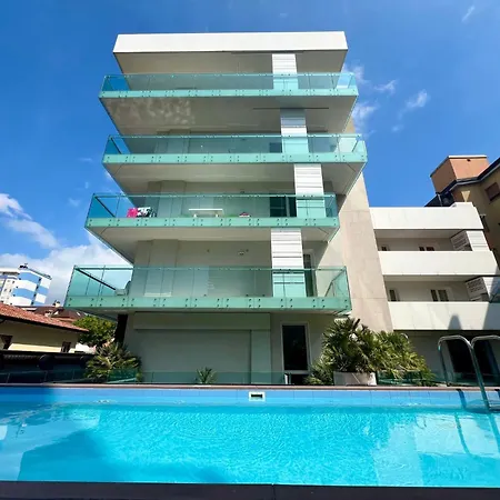 Apartmán Delightful With Pool *